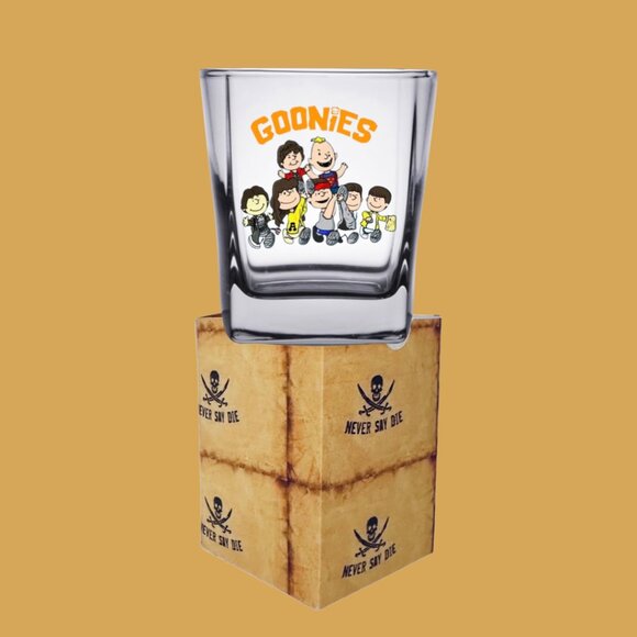 PEANUTS/80s and 90's MOVIE MASHUP Shot Glasses/ Matching Gift Boxes! - Picture 13 of 16